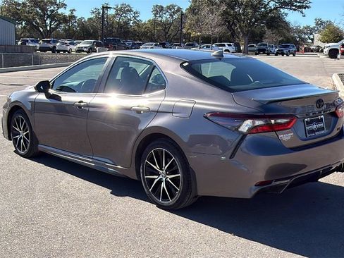 Certified 2024 Toyota Camry SE image 3