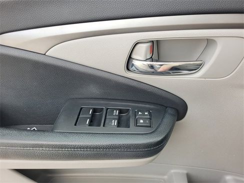 Used 2017 Honda Pilot EX-L image 23