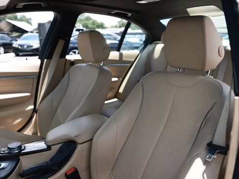 Used 2016 BMW 340i Sedan RWD image 9