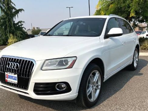 Used 2015 Audi Q5 2.0T Premium Plus w/ Technology Package AWD/4WD image 6