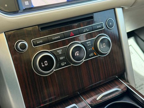 Used 2014 Land Rover Range Rover Autobiography AWD/4WD image 13