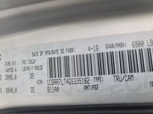 Used 2016 RAM 1500 Classic SLT w/ SLT Plus D￩cor Group image 32