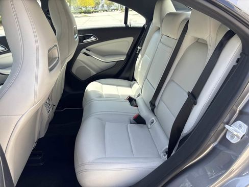 Used 2018 Mercedes-Benz CLA 250 image 12