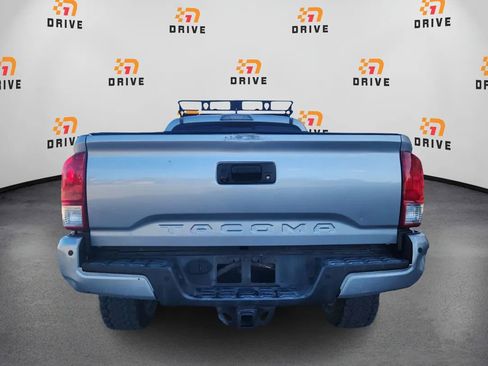 Used 2016 Toyota Tacoma TRD Sport RWD image 6