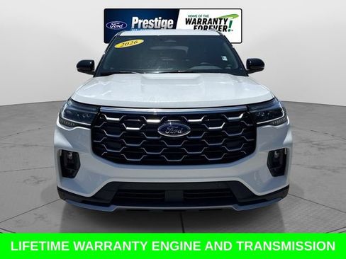 Certified 2026 Ford Explorer Platinum RWD image 9