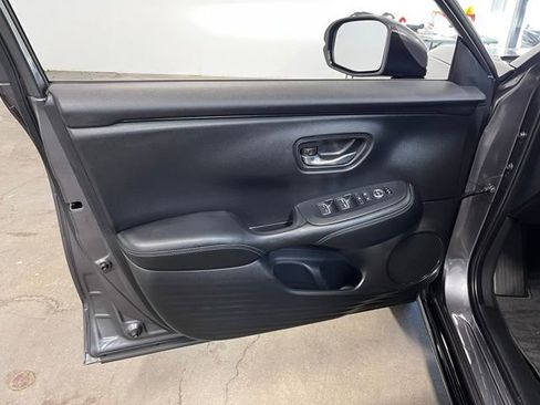 Used 2025 Honda HR-V EX-L image 24