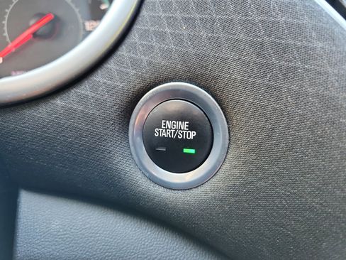 Used 2022 Chevrolet Malibu LT image 28