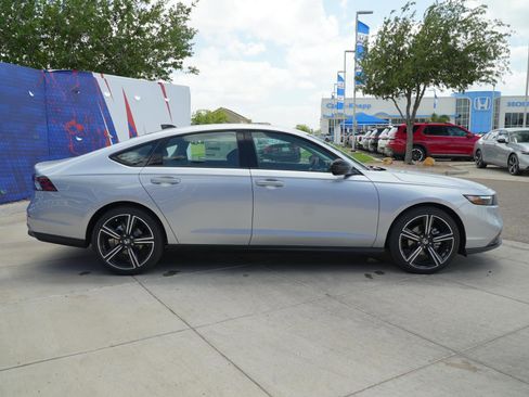 New 2026 Honda Accord SE image 4