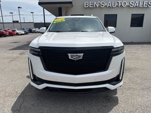 Used 2021 Cadillac Escalade Sport Platinum AWD/4WD image 3