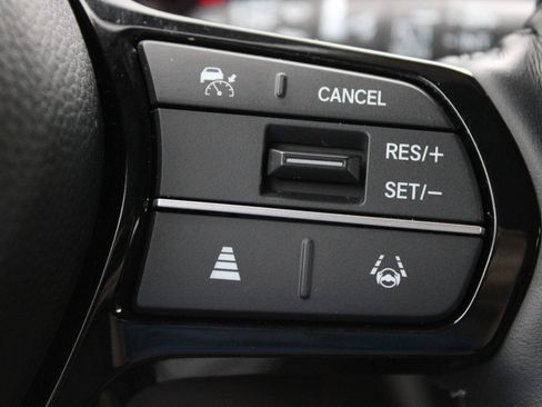 Used 2025 Honda HR-V EX-L image 31
