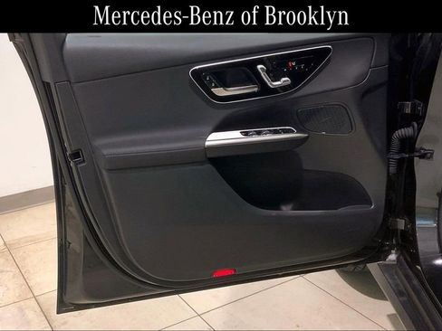 Certified 2025 Mercedes-Benz GLC 300 4MATIC image 21