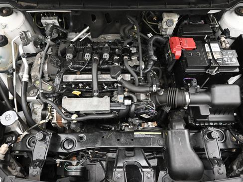 Used 2022 Nissan Kicks S FWD image 28