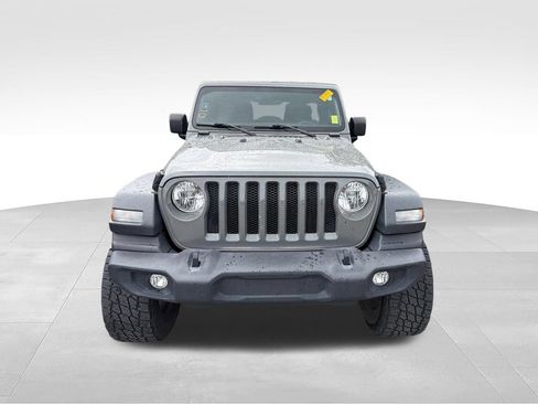 Used 2018 Jeep Wrangler Unlimited Sport AWD/4WD image 3