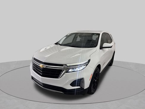 Used 2023 Chevrolet Equinox LT FWD image 4