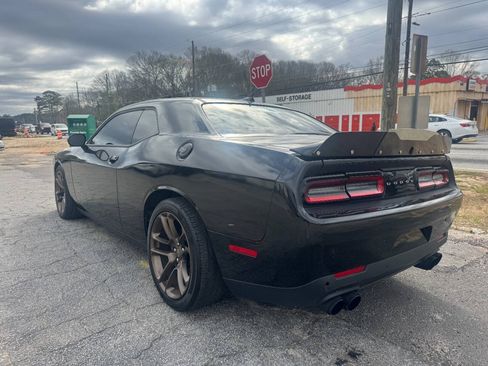 Used 2023 Dodge Challenger SRT Hellcat w/ Driver Convenience Group RWD image 4