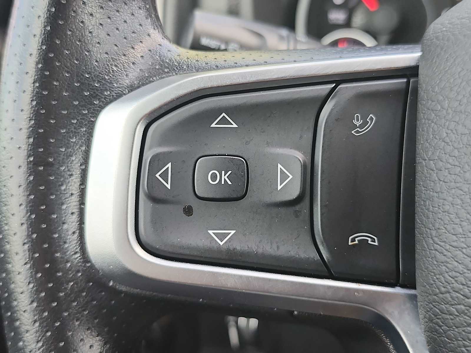 Used 2026 RAM 1500 Express RWD image 27