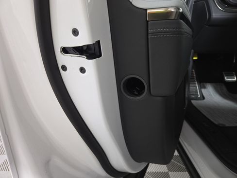 Used 2024 Rivian R1S Adventure AWD/4WD image 23