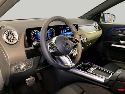 New 2026 Mercedes-Benz GLA 250 4MATIC image 9