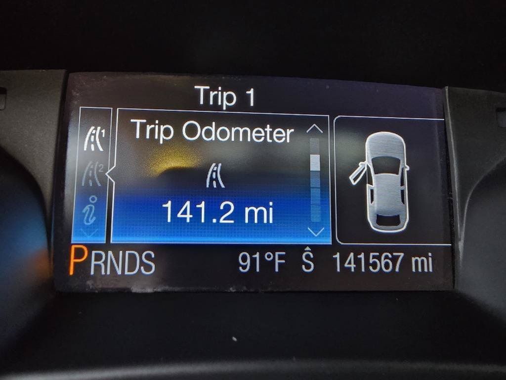 Used 2014 Ford Focus Titanium FWD image 31