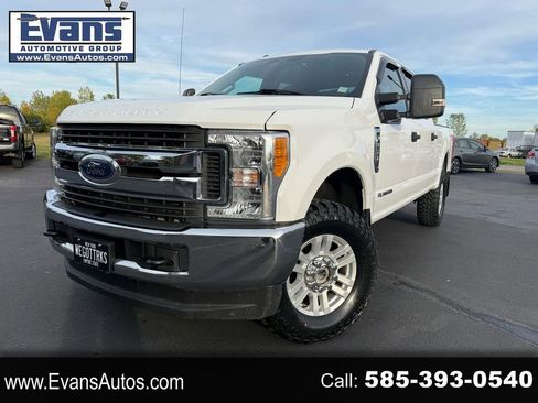 Used 2017 Ford F250 XLT w/ FX4 Off-Road Package image 1