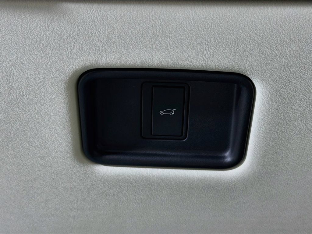 New 2026 Land Rover Range Rover SE AWD/4WD image 10
