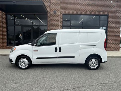 Used 2022 RAM ProMaster City Tradesman FWD image 3