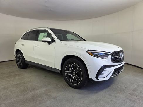 New 2026 Mercedes-Benz GLC 300 4MATIC image 1