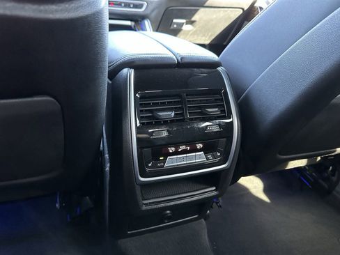Certified 2024 BMW X6 xDrive40i AWD/4WD image 17