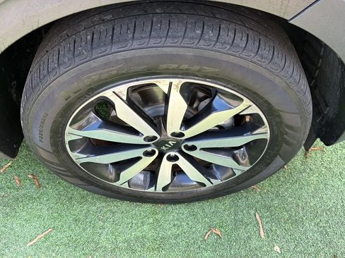 Used 2019 Kia Sportage EX w/ EX Premium Package AWD/4WD image 29