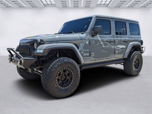 Used 2022 Jeep Wrangler Unlimited Sahara AWD/4WD image 8