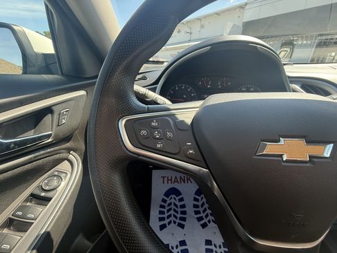 Used 2025 Chevrolet Malibu LT FWD image 21