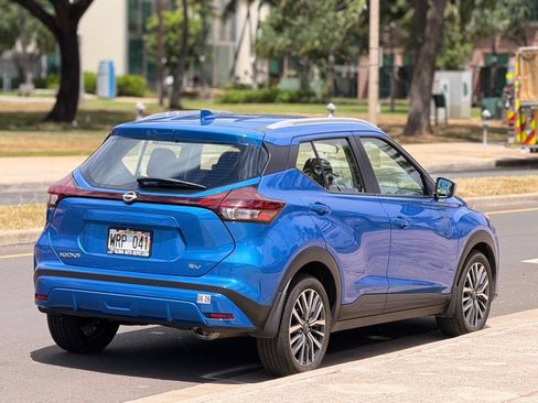 Used 2022 Nissan Kicks SV FWD image 5