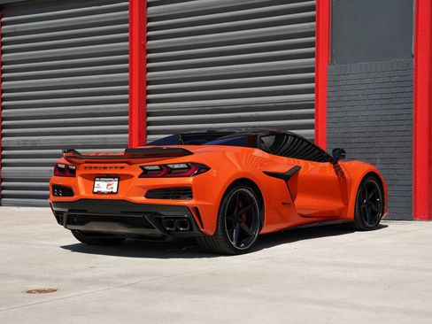 Used 2025 Chevrolet Corvette E-Ray w/ Stealth Interior Trim Package AWD/4WD image 17