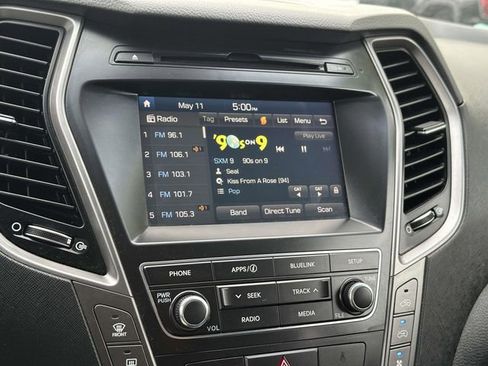 Used 2017 Hyundai Santa Fe SE w/ SE Premium Package 02 AWD/4WD image 16