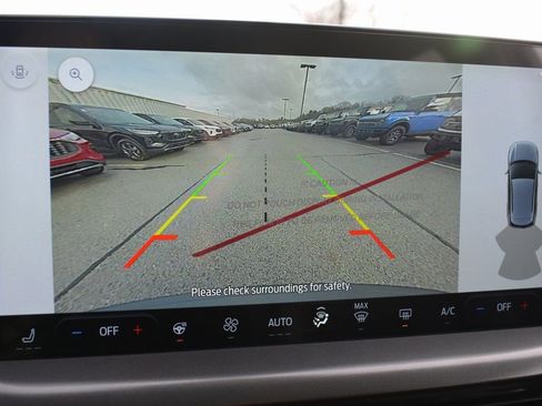 New 2025 Ford Escape SE FWD image 16
