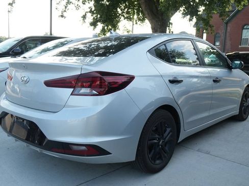 Used 2019 Hyundai Elantra SEL w/ Cargo Package FWD image 4