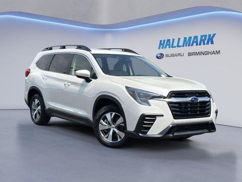 Certified 2025 Subaru Ascent Premium AWD/4WD image 1