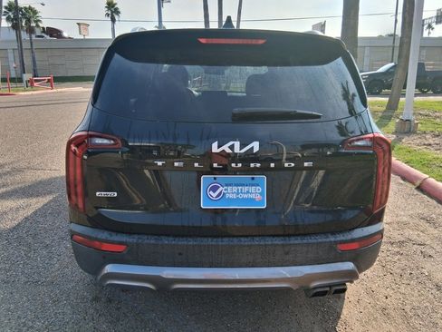 Used 2022 Kia Telluride S image 5
