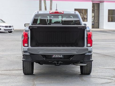 Used 2024 Chevrolet Colorado Z71 w/ Z71 Convenience Package 2 image 6