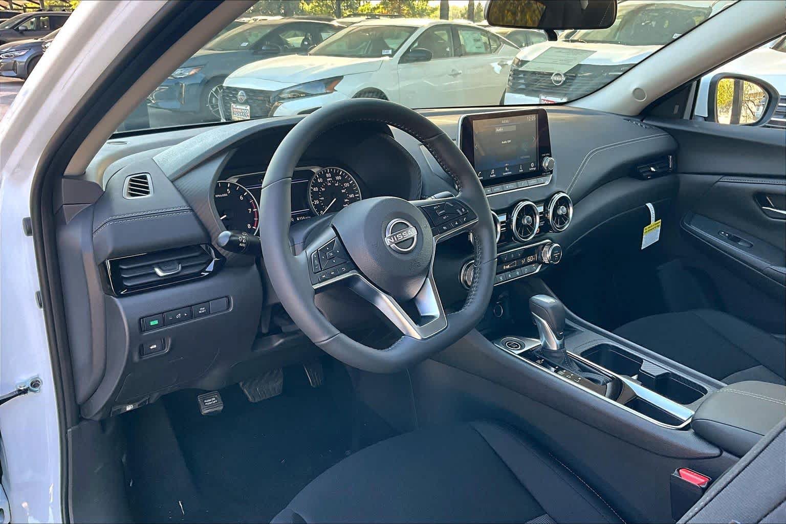 Used 2025 Nissan Sentra SV w/ All-Weather Package FWD image 10