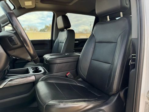 Used 2020 Chevrolet Silverado 2500 LTZ w/ LTZ Premium Package image 12