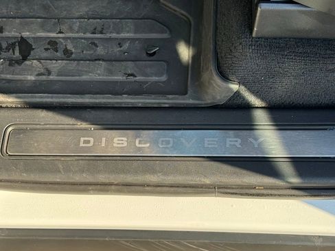 Certified 2025 Land Rover Discovery Dynamic SE AWD/4WD image 13