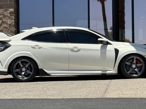 Used 2021 Honda Civic Type R image 15