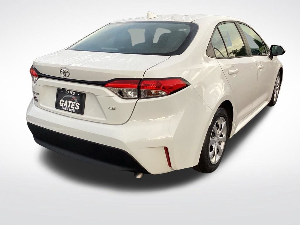Used 2024 Toyota Corolla LE FWD image 9