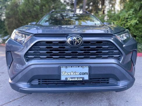 Used 2020 Toyota RAV4 LE w/ All Weather Liner Package AWD/4WD image 8