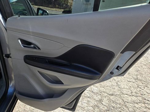 Used 2013 Buick Encore FWD image 28