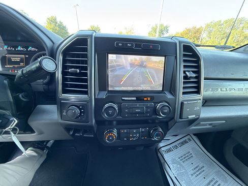 Used 2022 Ford F350 XLT image 15