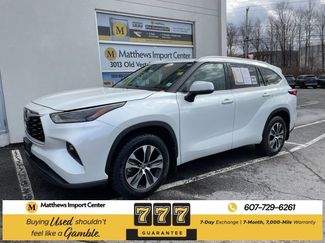 Used 2022 Toyota Highlander XLE video 1