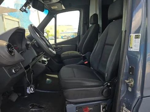 Used 2019 Mercedes-Benz Sprinter 170 image 5