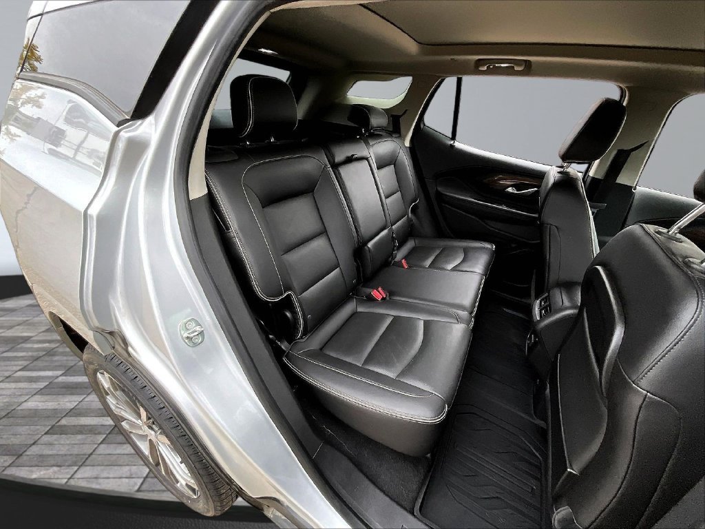 Used 2019 GMC Terrain Denali w/ Advanced Safety Package AWD/4WD image 27